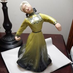 Hedi Schoop Green and Black Ceramic Figurine
